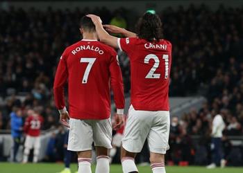 تشكيل مانشستر يونايتد أمام بيرنلي في الدوري الإنجليزي رونالدو وكافاني يقودان الهجوم