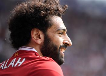 مدافع إنجلترا السابق محمد صلاح في مستوى رونالدو ونتحدث عنه في قاعة المشاهير