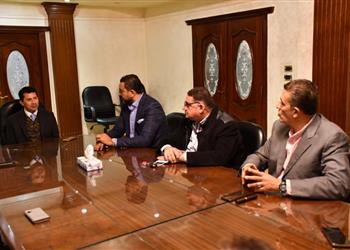 وزير الرياضة يبحث تعيين مدرب أجنبي لمنتخب مصر لكرة السلة