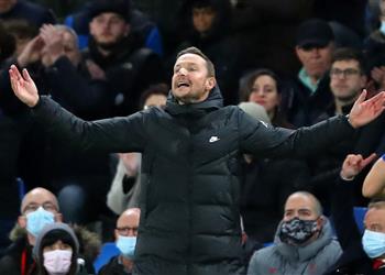 مدرب ليفربول يعلن غياب كلوب أمام آرسنال ويؤكد تواصلت معه بين شوطي مباراة تشيلسي