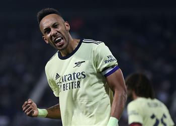 تقارير ناد سعودي يقدم عرض ا لـ أوباميانج لضمه من آرسنال