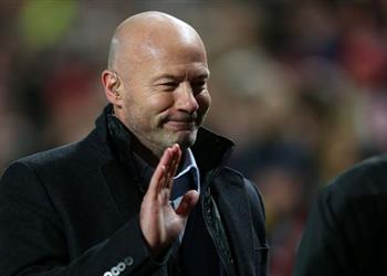 شيرر ينتقد تريزيجيه بعد مباراة أستون فيلا وبرينتفورد ما فعله مخجل ا