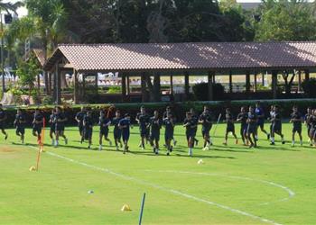 مران الزمالك كارتيرون يجتمع بالجهاز المعاون وتقسيمة قوية استعداد ا لكأس الرابطة