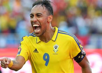 على رأسهم أوباميانج 3 إصابات بـ كورونا في منتخب الجابون قبل أمم إفريقيا