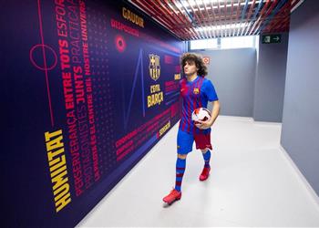 رسمي ا برشلونة يتعاقد مع الموهبة الشابة فابيو بلانكو