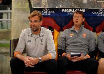 مساعد كلوب يوضح حالته وإصابات كورونا في ليفربول