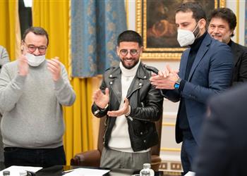 رسمي ا تورنتو الكندي يعلن تعاقده مع إنسيني من نابولي