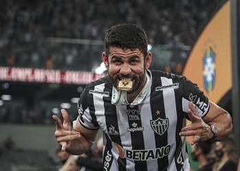 رسمي ا كوستا يفسخ عقده مع أتلتيك مينيرو وقد يعود للدوري الإسباني