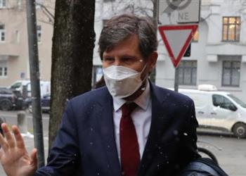 أليماني خروج كوتينيو من برشلونة ليس كافي ا لتسجيل توريس ونعمل على رحيل لاعبين آخرين