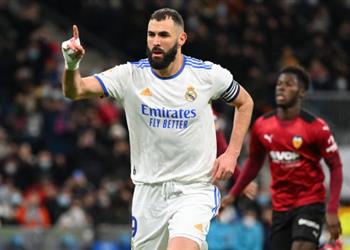 بنزيما عن ركلة جزاء ريال مدريد المثيرة للجدل أمام فالنسيا تحدثوا مع الحكم