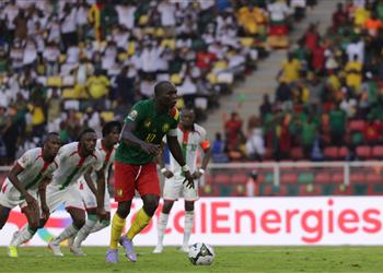 فيديو فينسنت أبو بكر يسجل هدف تعادل الكاميرون أمام بوركينا فاسو في أمم إفريقيا
