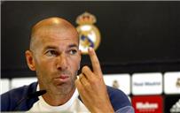 مؤتمر زيدان برشلونة أسوء بدون ميسي وهذا ما يميز رونالدو عن الجميع ويؤكد عودة نافاس ويرفض الحديث عن واقعة سواريز ولويس