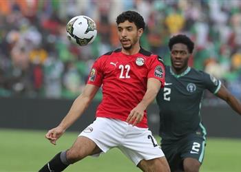 مدافع نيجيريا الفوز على مصر بداية رائعة ومثالية في أمم إفريقيا