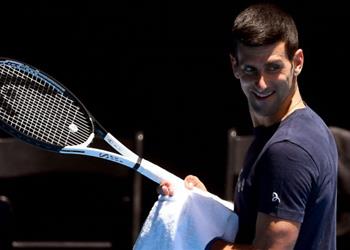 تقارير توتر بين زملاء دجوكوفيتش بعد قرار مشاركته في بطولة أستراليا المفتوحة للتنس