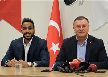 رسمي ا هاتاي سبور ي علن ضم كهربا من الأهلي ورقم قميصه