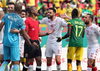 كاف يصدر بيان ا رسمي ا بشأن فضيحة مباراة تونس ومالي في أمم إفريقيا