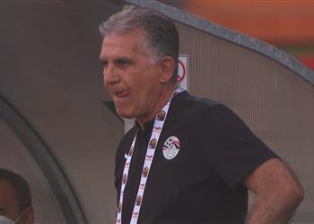 كيروش يكشف سبب تغيير مركز محمد صلاح في مباراة مصر ونيجيريا