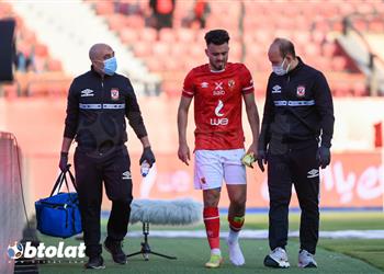 طبيب الأهلي يكشف طبيعة إصابة كريم فؤاد وصلاح محسن أمام الجونة