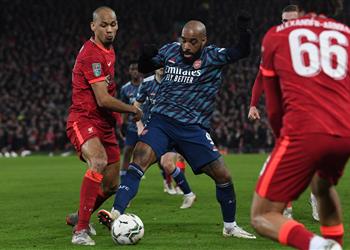 في غياب صلاح والنني فيديو آرسنال يصمد أمام ليفربول ويفرض عليه التعادل بنصف نهائي كأس كاراباو