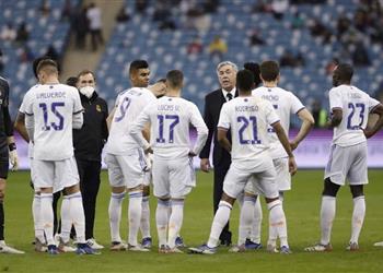 ريال مدريد ي علن إصابة مدافعه بـ فيروس كورونا وغيابه عن نهائي السوبر الإسباني