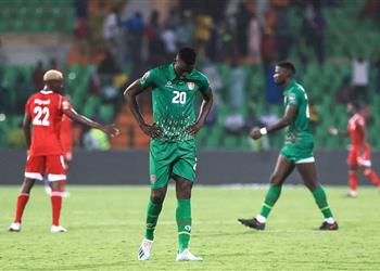 على رأسهم المدير الفني 3 إصابات كورونا في غينيا قبل مباراة مصر بـ أمم إفريقيا