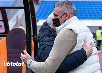 كارتيرون يوضح حقيقة التهديد بالرحيل عن الزمالك بسبب مستحقاته