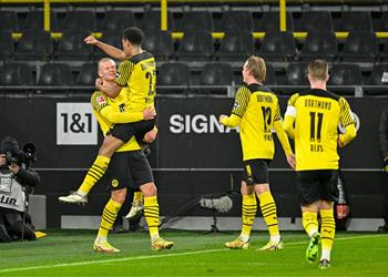 فيديو بوروسيا دورتموند يضغط على بايرن ميونخ بخماسية أمام فرايبورج