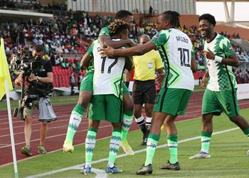 فيديو مجموعة مصر نيجيريا تهزم السودان بثلاثية وتضمن التأهل لدور الـ16 من أمم إفريقيا