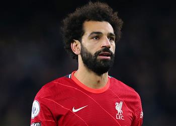 ميرور محمد صلاح يتمسك بمطالبه المالية لتجديد عقده وسط تعنت ليفربول
