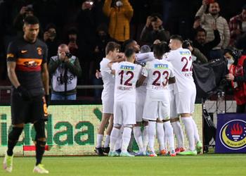 فيديو كهربا يصنع في انتصار قاتل لـ هاتاي سبور برباعية على جالطة سراي