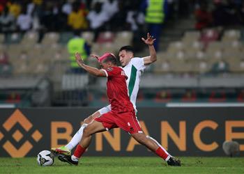 فيديو سلسلة اللاهزيمة تنتهي غينيا الاستوائية تحقق مفاجأة وتهزم الجزائر بهدف في أمم إفريقيا