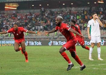ماركا قنبلة في أمم إفريقيا غينيا الاستوائية تترك الجزائر البطل في مهب الريح
