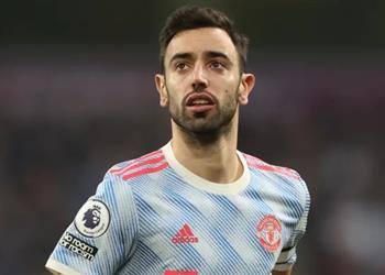 برونو فرنانديز يعلق محادثات تجديد عقده مع مانشستر يونايتد