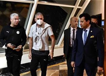 أشرف صبحي يطير إلى الكاميرون لمساندة منتخب مصر أمام السودان في أمم إفريقيا