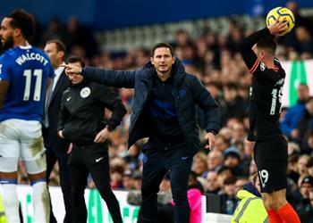 تقارير إيفرتون يستهدف التعاقد مع لامبارد لخلافة بينيتيز