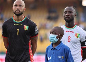 فيديو غينيا تخسر من زيمبابوي بثنائية وتتأهل إلى دور الـ16 في أمم إفريقيا