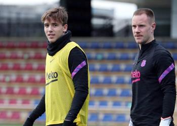 برشلونة يصعد نيكو جونزاليس ويعطيه رقم كوتينيو