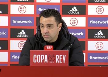 تشافي بعد توديع كأس الملك الكل يعاني ليس ألبا فقط وعلينا القتال في حربين