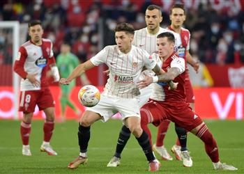 إشبيلية يمنح ريال مدريد فرصة للابتعاد في صدارة الدوري الإسباني بتعادل مخيب مع سيلتا فيجو