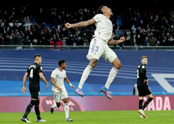 ريال مدريد ينجو من الهزيمة أمام إلتشي بتعادل قاتل في الـ 90 بالدوري الإسباني