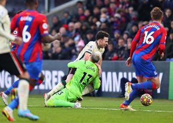 كاراجر يعلق على ركلة جزاء ليفربول المثيرة للجدل ضد كريستال بالاس