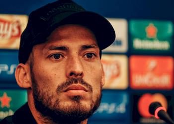 دافيد سيلفا أصلي من أجل الفوز بدوري الأبطال مع مانشستر سيتي