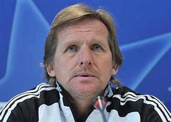 مدرب ريال مدريد السابق يقترب من الزمالك