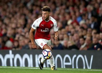 تشامبرلين يصدم آرسنال ويضعه في موقف صعب