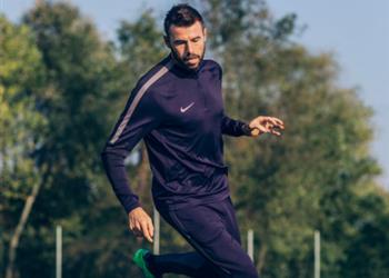 سوشيال_بطولات بارزالي يطمئن جماهير يوفنتوس على تطورات إصابته