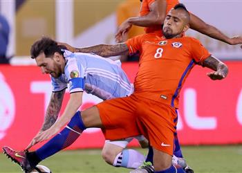 تصريحات فيدال م علقا على إسقاط عقوبة ميسي القواعد مختلفة معه