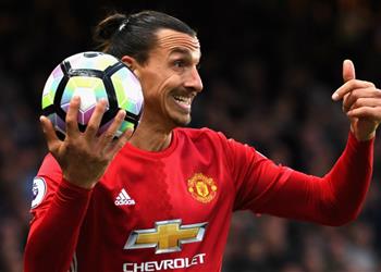 هل يتعاقد ميلان مع إبراهيموفيتش المدير الرياضي يجيب