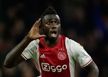 توتنهام يتلقى الرد من أياكس بشأن ضم سانشيز