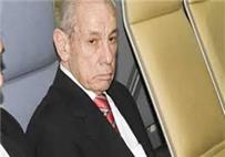 صورة تنكيس علم الأهلي حدادا على طارق سليم