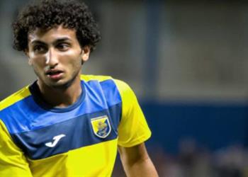 م حترفين عمرو وردة الإنتقال إلى ناد يوناني أو إشبيلية أنا اركز مع بانيتوليكوس والمنتخب في الوقت الحالي ولا أستطيع أنطق إسم فريقي صحيح ا حتى الآن